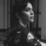 Srinda Instagram - In that moment a part of me felt like Charulatha and i was living in a black and white era of 60’s from Satyajit Ray’s Film, sometime I wish if I was born in the black & white era ♥️ #monochrome #filmy #vintage #rawmango @shopcultmodern X @raw_mango 📸 @rosetommyy assisted by : @agney_b Styled by : @sherin.elisabeth.joshy Makeup&Hair: @unnips Location : @alphaoldcourthouse