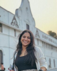 Srinda Instagram - 🧡

📸 @ifeelnamaste
