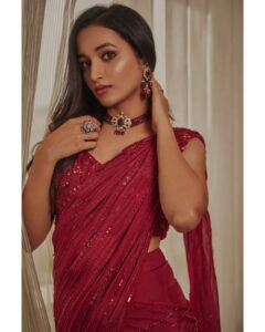Srinidhi Ramesh Shetty Instagram - Sometimes it's okay to be shy🙃♥️
.
.
.
.
.
.
.
.
.
.
.
.
.
.
.
.
.
.
.
Styled by - @ashwin_ash1 & @hassankhan_3
Asst by - @stylebyannapurna
Outfit - @charuandvasundhara @quirk_india
Jewellery- @houseofqc
Makeup @kiranmakeup
Hair @thrinath_nambara_
Shot by @arifminhaz
Photo Asst @thejaswitanneru
