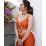 Srushti Dange Instagram - 🍊 Ft #srushtidange shot by @dxgphotographer Styled by @indu_ig Makeup @hairandmakeupbynive Hairdo @soniyarameshbabu_muah Outfit @yaradesigners Jewelry @thegarnet.in