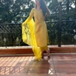 Sukirti Kandpal Instagram - Thora sukuuu 😊 Lovely suit by @aadveka.india