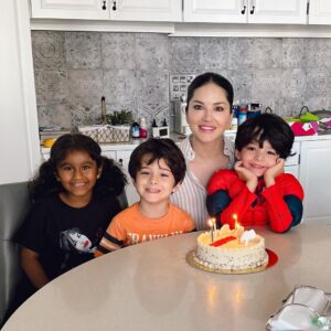 Sunny Leone Instagram - Thank you all my babies and @dirrty99 for my lovely cake and family time! So sweet and special!