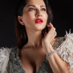 Sunny Leone Instagram - 😍 . . Presenting @fablookmagazine anniversary issue. Makeup @starstuckbysl Outfit from @borahoneys Founder @ankkit.chadha2222 @milliarora7777 Styled by @hitendrakapopara @milliarora7777 Fashion team @tanyakalraaa @sarinabudathoki Jewels @sonisapphire Mua @kin_vanity Hair @jeetihairstylist Shot by @tanvivoraphotography Produced by @akshat_gutgutia