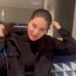 Sunny Leone Instagram - When doctor says you have 3 damaged discs in your neck but 𝖙𝖍𝖊 𝖘𝖍𝖔𝖜 𝖒𝖚𝖘𝖙 𝖌𝖔 𝖔𝖓!! 💪 #SunnyLeone #Dubai #Performance #injured Dubai UAE