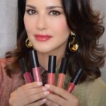 Sunny Leone Instagram - Say hello to our @starstruckbysl LIP TINTS! They are the perfect addition to your daily make-up routine. Infused with HYALURONIC ACID that help moisturize, plump & hydrate your lips. 💚 HALAL CERTIFIED ✅️ Gives a Smooth, Lustrous Finish 🪶 Light-weight, Sheer & Non-Sticky Formulation SHOP EXCLUSIVELY - www.starstruckbysl.com . #NewlyLaunched #newarrivals #liptint #Lipstick #Sunnyleone #CosmeticsBySunnyLeone #KnowWhatYouWear #liptints #lipcolor