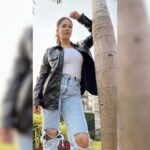 Sunny Leone Instagram - Just hanging around!! Jacket by @freakinsindia Styled by @hitendrakapopara Fashion Team @tanyakalraaa @sarinabudathoki