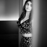 Surabhi Instagram - #weekending away 🖤🤍 Captured by 📸 @kiransaphotography