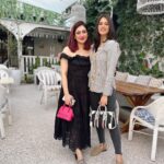 Surilie Gautam Instagram - Lunch scene with @s_u_r_i_l_i_e 🥙 💃🏻🌼 Olive Cafe & Bar, Chandigarh