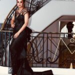Surveen Chawla Instagram - In the beginning it was all black & white - Maureen O’Hara Shot by: @faisal_miya__photuwale Outfit: @tanieyakhanuja Jewellery: @karishma.joolry @mozaati Heels: @aldo_shoes Styled by: @sukritigrover Styling Team: @vanigupta.23 @simrankumar19 Intern: @mahek_gada Editor: @tushar.b.official #Cannes #Cannes2023
