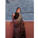 Surveen Chawla Instagram - Fluid and geometric… Classic and contemporary… A Riviera special🖤🤍 Outfit: @ka_sha_india Jewellery: @rheakapoor x @pipabella by @nykaafashion Styled by: @sukritigrover Styling Team: @vanigupta.23 @simrankumar19 Intern: @mahek_gada Shot by: @faisal_miya__photuwale #Cannes #Cannes2023