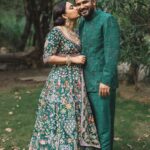 Swara Bhaskar Instagram - Like a Queen in green courtesy my fave @rahulmishra_7 … Giving @fahadzirarahmad also princely vibes! 💚💚💚 Outfits: @rahulmishra_7 Jewellery: @khannajewellerskj . Styling: @a.bee.at.work @prifreebee Make-Up: @makeupbypoojagosain Hair : @lawangtamang95_delhei @anukaushikstudio Photographs: @tarunchawlaphotography Delhi दिल्ली
