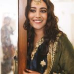 Swara Bhaskar Instagram - Swara on her Qawwali Night #SwaadAnusaar swipe till the end for a bonus photo! Outfit @heenakochharofficial Jewellery @khannajewellerskj Makeup @theblackchairstudio @snehajrathi Hair @antergallactic Photos @tarunchawlaphotography . . . #theblackchairstudio #qawwalinight #swarabhasker #swarabhaskar #heenakochhar #bridalmakeup #vizagmua #celebritybride #weddingmakeup #shaadi #wedmegoodsouth Delhi, India