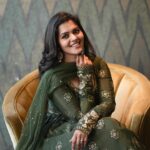 Swathishta Krishnan Instagram - Pick one from the lot💚 For the press meet of #ondusaralapremakathe . . . Wearing @samyakkclothing Styling @beingstyl Asst stylist @stylefiles_bydeepikareddy Makeup @makeupartitstnaveen94 Hairdo @nethramanju24makeupartist Captured by @virat_pictures_ Edit @mikkie_photographhy