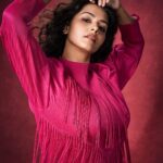 Swathishta Krishnan Instagram - Pinkkieeeee💖 . . . . wearing @typechennai Styling @paviiiee_08 Makeover @chisellemakeupandhair Shot by @gilbertphotographer