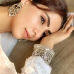 Swati Kapoor Instagram - Sunshine and good vibes 🤍