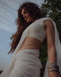 Taapsee Pannu Instagram - Gadwa lae de Chaandi da….