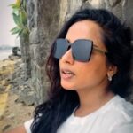 Tuhina Das Instagram - তোমার পথের কাঁটা করবো চয়ন সেথায় তোমার ধুলার শয়ন, সেথায় আঁচল পাতব আমার তোমার রাগে অনুরাগী। কবিগুরুর ১৬২তম জন্মবার্ষিকীতে শ্রদ্ধার্ঘ্য। #instagood #RabindraJayanti #rabindranath #RabindraSangeet #RabindranathTagore #25boisakh #tuhinadas Mumbai, Maharashtra