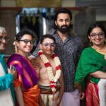 Unni Mukundan Instagram - At the Upanayanam Ceremony of dear Navneet ❤️ and catching up with my friend @iyerdivyas 🙃 @neeleshek 📸