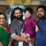 Unni Mukundan Instagram - At the Upanayanam Ceremony of dear Navneet ❤️ and catching up with my friend @iyerdivyas 🙃 @neeleshek 📸