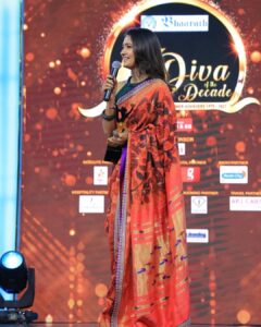 Vani Bhojan Instagram - I am grateful for being recognized ❤️ thank u ☺️ @lishachinnu  Stylist - @priyaa.karan  Saree - @paaprikastore jewellery- @jewelleryatwholesale
