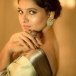 Vani Bhojan Instagram - Saree - @draperysilk M&H - @artistrybyolivia @mani_stylist_ 📸 - @camerasenthil Radio Room