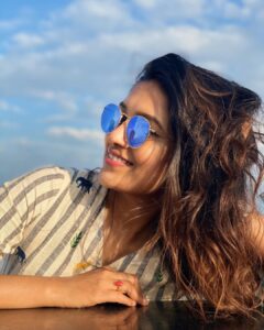 Vani Bhojan Instagram - ❤️