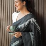 Vani Bhojan Instagram - Saree @thenmozhidesigns Photography @karthikha_photography Hair & draping @priyaprabu_artistry