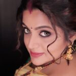 Veena Nair Instagram - ❤️ Makeup @manjucalluna Thank you somuch chechi. Jewellery @parakkatweddings Styling @nithinju @sksreez Video & editing @living_for_capturing Sari @keralasareeofficial