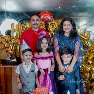 Veena Nair Instagram - Thank you somuch parakkat group .
Preethachechi,prakashettan,binuchettan,Abhishek
@preethiparakkat @prakash_parakkat @abhishek_parakkat_ @binu_parakkat