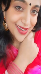 Veena Nair Instagram - Poy sollathum neeye kathale❤️#reelsishttam #reelskerala #reelstamil #reelstoreels #reelsinstagram #reelsthelungu #reelsthamilsong❤️ #reelkerofeelkero #reelsmakeup #reelsinsta