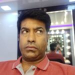 Vennela Kishore Instagram - Makeup man on call moment😶...m trying to guage the duration based on his voice modulation🤔 #SunnySideUpFace
