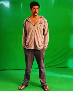 Vennela Kishore Instagram - When the Costume isn’t ready but the Shot is ready😝😝

#AtluntadiGreenMatThoti