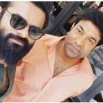 Vennela Kishore Instagram - When No Shave November meets Clean Shave Cucumber🤣🙏🏼🙈 #PraseyNaaPranam