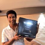 Vennela Kishore Instagram - Thank you @chayakkineni ji for the lovely surprise gift😁😁..Now as a proud owner of an Espresso Maker I can sing 🎼🎼zinda hu yaar..coffee hai🎼🎼😝😝
