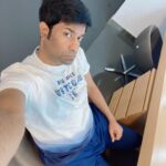 Vennela Kishore Instagram - 11 am is all about walking the fine line between grumpy and hungry..2 hours to go🤪 #AntheThatsAll