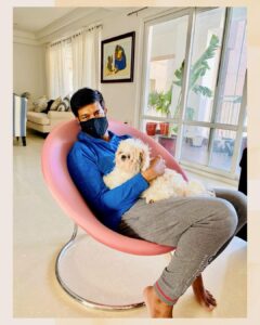 Vennela Kishore Instagram - Crash landing on me🤪
