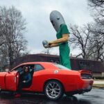 Vidhya Instagram - Cross country road trip♥️ #Newyork2Losangeles #historicRoute66 #DodgeChallengerGT #Geminigiant 📸 @imichael.1 Gemini Giant