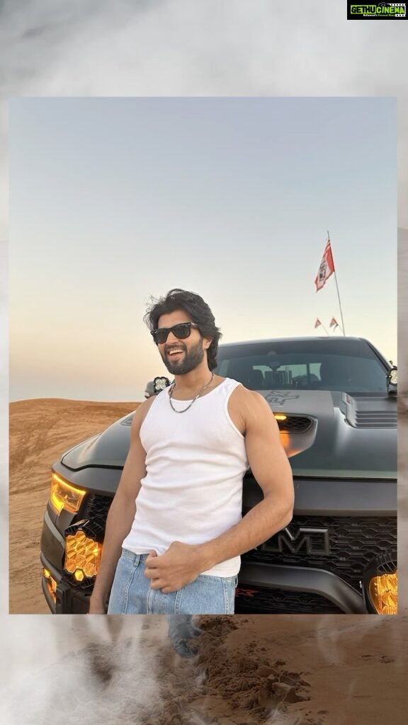 Vijay Deverakonda Instagram - Dubaiiiiii 😁 You are always so much fun!