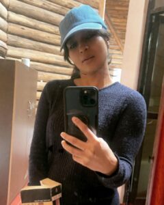Vinitha Koshy Instagram - Haha ! So we meet again🪞 
#mirrorselfie 😘