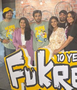 Vishakha Singh Instagram - If there was an example of a film being ‘owned’ in the emotional sense by an audience - ‘Fukrey’ would truly make it to the top 10. 

Iconic is the word I would describe the success of this franchise that started off as a small fun film starring new comers - backed by Excel Entertainment Pvt Ltd , that went off to earn over 100crores in life time revenue in 2013 (Fukrey) and 2017(Fukrey Returns) 

Yesterday we celebrated 10 years of Fukrey with the screening of the film and media and audience interaction post that. Gobsmacked at the love showered on us. 

A lot can happen in 10 years. 
While I transitioned by expanding my horizons to producing films and cofounding multiple StartUps ; attending the 10th Anniversary celebration was a reunion of sorts with some of my dearest friends from the film fraternity. 

The credit for Choocha, Bholi, Hunny, Priya Lali, Zafar, Neetu, Panditji, Smackya, Billa and many others becoming known household names goes to the writers of the film - @vipulhappy (real life Choocha) and @mriglamba (also the director and real Life Lali) .

Look forward to the 3rd instalment of the #Fukrey franchise realeasing in Dec 2023. 

#Fukrey #FukreyReturns #Blockbuster #ExcelEntertainment #10thanniversary #Fukrey3 #entertainmentindustry