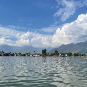 Vishakha Singh Instagram - Preproduction work can be quite a lot of fun. Had a wonderful time on my first trip to Srinagar this weekend, combining work and play! ⚽️🚣‍♂️

Took a fantastic Shikara ride on the iconic Dal Lake and soaked in the beauty while scouting locations for our upcoming sports web series. Srinagar's economic growth in the last few years is encouraging 💼💪

The people were simple– their hospitality and down-to-earth nature won me over.

Two food places that impressed me : Cafe Liberty, where I had the best downtime with delicious food and cozy vibes, and Lhasa Restaurant, a fusion food paradise. 🍛🍻

The weather was perfect, local line production facilities very professional , locations were stunning. It’s no wonder film making has resumed in the valley. 

The Jammu and Kashmir government has placed the licensing system under the Public Service Guarantee Act as part of the new film policy (PSGA). The JK administration has a set deadline of 30 days in which to grant filmmakers' permission. Moreover, a single-window system has been implemented to make things simpler for the producers. Filmmakers can submit online requests for authorization.

Look forward to more travels. If you have been to Srinagar or other areas of Kashmir, do share your reccos! 

My pic courtesy : apna @umangvyasofficial #Simaabhashmi  and the legendary @maheshmathai