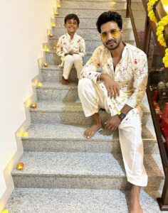 Vishnu Vishal Instagram - #HappyDiwali  

Have a great year ahead.. 
God bless all..

@jwalagutta1 #Aryan