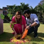 Vishnu Vishal Instagram - I have accepted #HaraHaiTohBharaHai #GreenindiaChallenge from @mpsantoshtrs. Planted 3 saplings. Further nominating @raviteja_2628 sir and my director @iammanuanand to plant 3 trees & continue the chain. Special thanks to Santosh garu for taking this initiative. @raghavtrs @jwalagutta1