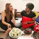 Vishnu Vishal Instagram - Bday celebrations... Hyderabad to chennai... Cake cutting just before the bday ends... @jwalagutta1