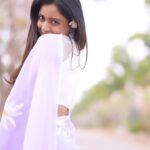 Vithika Sheru Instagram - This Song Is Love 💜 Check Out My New DIY, Out Now - Link In My Bio. Love You Besties 🫶🏽 Edit - @mr.noelsean VC - @teamartviewworks