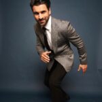 Vivek Dahiya Instagram - Dubai, what a treat you have been for the entire family! Don’t miss out on the laughter and joy this amazing city has to offer! #VisitDubai #FamilyTime #VacayMode #FamilyHoliday