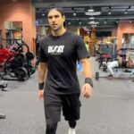 Vivek Dahiya Instagram - Bringin sexy back for the weekend ;)