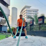 Vivian Dsena Instagram - He hired me to train him..Godbless Him @initeesh #mainmeremanagernahi #merebhaikatrainer