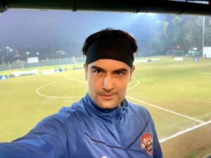 Vivian Dsena Instagram - Glimpses of #Allstars VS #IndianNavy match ... Playing Football has always been a treat to my heart ❤️⚽

#playingforhumanity #allstarsfc #indiannavy #footballislife #liveforfootball #viviandsena #vdians