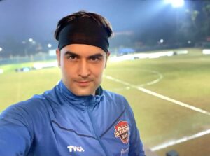 Vivian Dsena Instagram - Glimpses of #Allstars VS #IndianNavy match ... Playing Football has always been a treat to my heart ❤️⚽

#playingforhumanity #allstarsfc #indiannavy #footballislife #liveforfootball #viviandsena #vdians